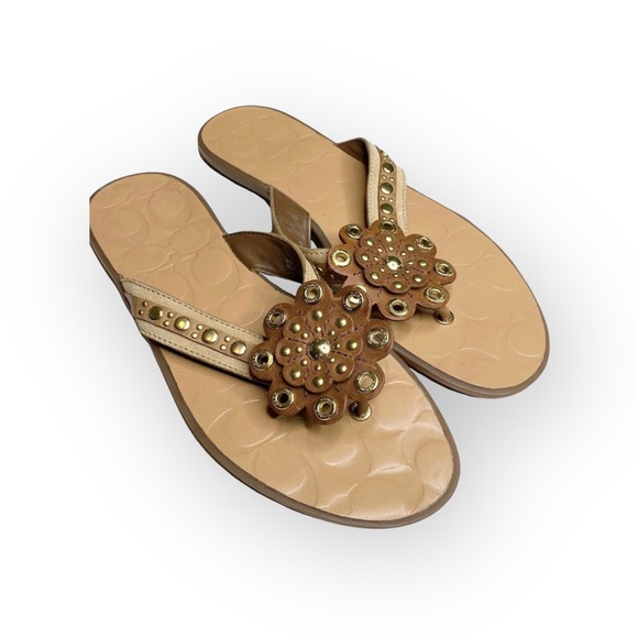 new Coach ❃ Kelby Flower Hardware Sandals ❃ Latte Leather Gold Hardware 8.5M - Picture 8 of 16